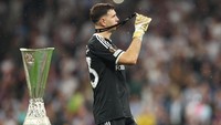 Andai Pindah ke MU, Emi Martinez Takkan Bisa Juara Liga Europa Musim Ini