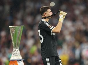 Andai Pindah ke MU, Emi Martinez Takkan Bisa Juara Liga Europa Musim Ini