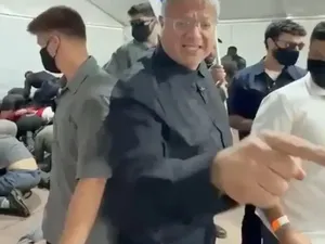 Menteri Israel Ejek Aktivis Flotilla Gaza yang Diborgol: Kami adalah Tuan