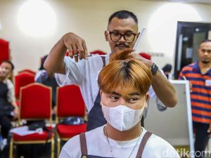 BNN Latih Pemuda Tanjung Priok Jadi Tukang Cukur