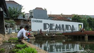 Embung Pemuda Jadi Ruang Santai Warga Jakarta