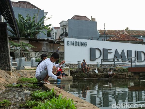 Embung Pemuda Jadi Ruang Santai Warga Jakarta