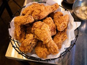 Ternyata Ini Alasan Fried Chicken Rasanya Gurih Nikmat dan Sulit Ditolak