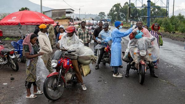 Goma Siaga Ebola, Pemeriksaan Perbatasan Diperketat