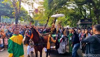 Warga Salfok Kuda Efisiensi di Kirab Nelayan Palabuhanratu