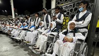 Jamaah Haji Indonesia Kini Bisa Gunakan Jasa Kursi Roda Resmi di Masjidil Haram