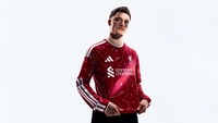 Ketika The Reds Bergaya Retro Musim Depan