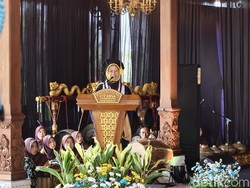 Cerita Alya, Anak Yatim Lulusan SMA CT Arsa Tembus 4 Kampus Luar Negeri