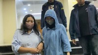 Video Muse Model Penyebar Hoax Dibegal Cuma Bisa Nangis Usai Diperiksa Polisi
