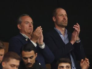 Pangeran William Ikut Ngebir Usai Aston Villa Juara Liga Europa