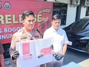 Kronologi Pengemudi Mobil Dipukul di Cibubur gegara Klakson