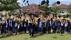 Potret Pelepasan Siswa Angkatan VI SMAU CT Arsa Sukoharjo, Mayoritas Diterima PTN