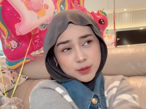 Gaya Ria Ricis Joget TikTok Disorot, Tindikan Telinga Ngintip Bikin Salfok