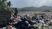 Cerita Cuan Rp 40 Juta dari Sampah hingga Temuan Emas di TPA Purbahayu