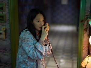 Potret Shin Min Ah Jadi Anak Kembar di Film Thriller Terbaru