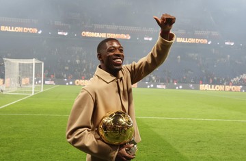 Dembele Pengin Menangi Ballon d'Or Lagi