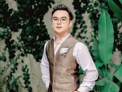 Karier Arul Kharisma Putra Ahmad dari Penyanyi hingga MC di Dunia Hiburan