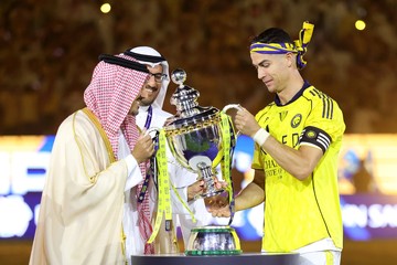 Koleksi Ronaldo: 8 Trofi Liga dari 4 Negara