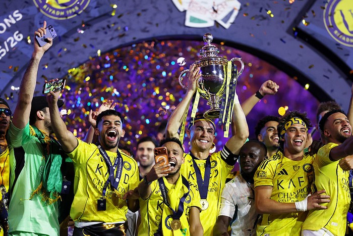 Koleksi Ronaldo: 8 Trofi Liga dari 4 Negara