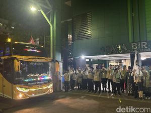 Kloter Pamungkas Embarkasi Surabaya Terbang ke Tanah Suci