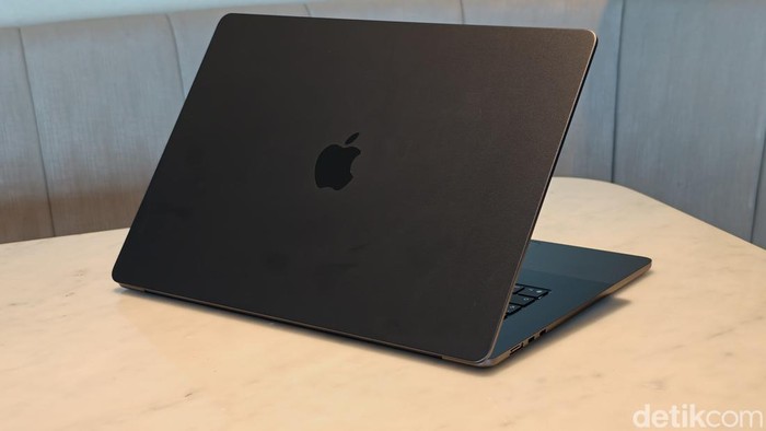 MacBook Air M5