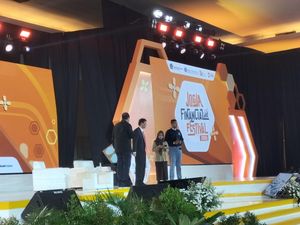 Menkeu Purbaya Dicecar 2 Anak SMA soal Perekonomian RI