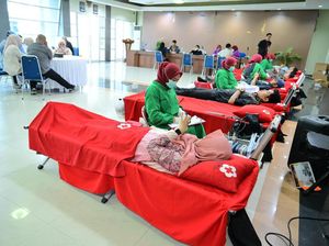 PDAM Makassar Sumbang 60 Kantong Darah Bantu Atasi Kekosongan Stok PMI Sulsel