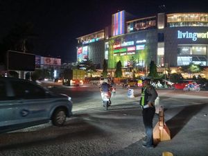 Lalin di Pekanbaru Macet Imbas Pemadaman Listrik, Polisi Turun Atur Lalin