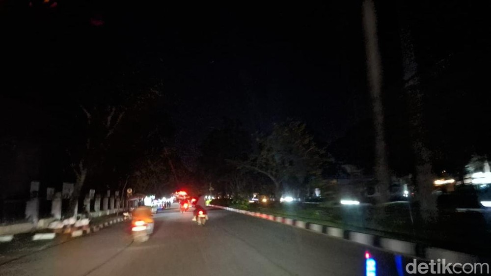 Biang Kerok Listrik Sumatera Padam Gara-gara Jaringan Tersambar Petir