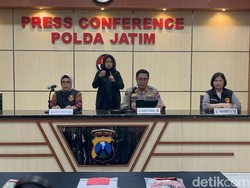 Satu dari 2 Anak Kembar yang Dicabuli Ayah Tiri Sampai Hamil