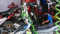 Harga Sparepart Mahal Bikin Bengkel Sepi, Montir Ngeluh Tip Berkurang