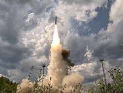 Rusia Gelar Latihan Nuklir Terbesar, Apa Artinya?