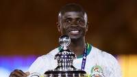 Sadio Mane 'Gendong' Al Nassr Juara Liga Musim Ini