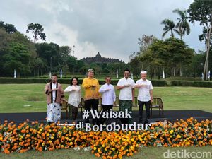 Catat! Puncak Tri Suci Waisak di Borobudur, Ada 2.570 Lampion-Drone Show