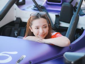 Manda Cello Jajal Mobil Balap di Sirkuit Mandalika: Kaki Lemes