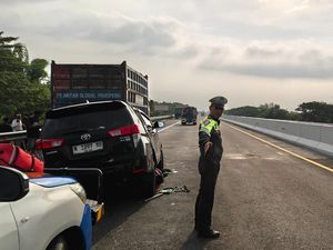 Video: Kronologi Kecelakaan Rombongan Gus Hilman di Tol Paspro, 2 Tewas