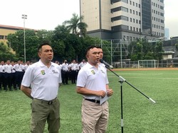 Video Polisi Limpahkan Lagi Berkas Kasus Ijazah Jokowi ke Kejati DKI