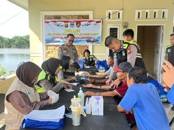 Klinik Terapung dan Kapal Baca Polda Riau Hadir di Tepi Sungai Siak Pekanbaru