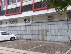 Penampakan Ruko Markas Komplotan Scammer Jaringan Internasional di Solo Baru