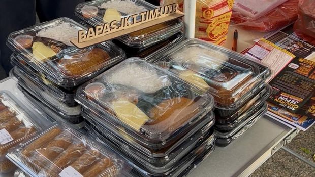 Ada sejumlah produk makanan olahan ayam bermerk Chicken Jepun. Produk tersebut dibuat oleh warga binaan Lapas Sentul, Jamaludin (49).