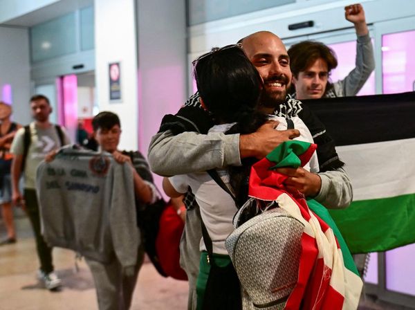 Aktivis Armada Global Sumud Disambut Haru Setibanya di Spanyol