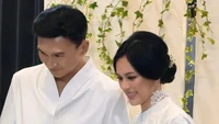 Foto-foto Pernikahan Anji dan Dena Desy