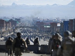 Bolivia Chaos! Presiden Potong Gaji 50%, Rakyat Tetap Mengamuk