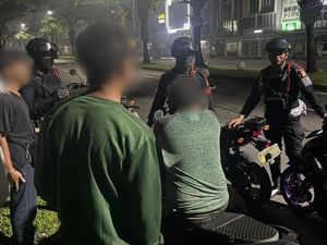 Brimob PMJ  Bubarkan Balap Liar di Bekasi, 3 Remaja Diamankan