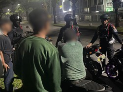 Brimob PMJ  Bubarkan Balap Liar di Bekasi, 3 Remaja Diamankan