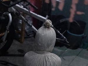 Hoax Pocong Muncul Lagi, Kali Ini Diviralkan Duduk di Teras Warga Depok