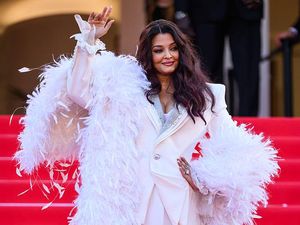 Foto: Last Glam Look! Ini Deretan Gaya Para Bintang di Penutupan Cannes 2026