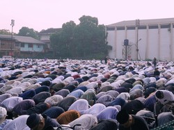 Tata Cara Sholat Idul Adha: Waktu, Tempat, Niat, dan Surat yang Sunnah Dibaca