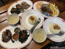 Kuliner Viral di Jaktim! Daging Asap yang Smoky Mulai Rp30 Ribuan