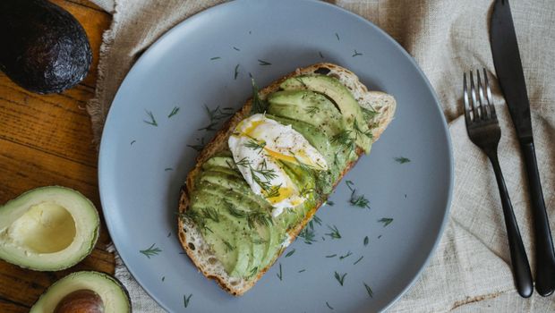 Makanan yang rendah kalori. Alpukat bisa menahan nafsu makan/Foto: pexels.com/Nicola Barts Manfaat alpukat gula darah